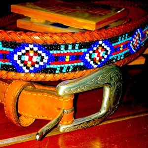 Southwestern Eddie Bauer  Beaded Belt Natural Leather Size 32 Great condition